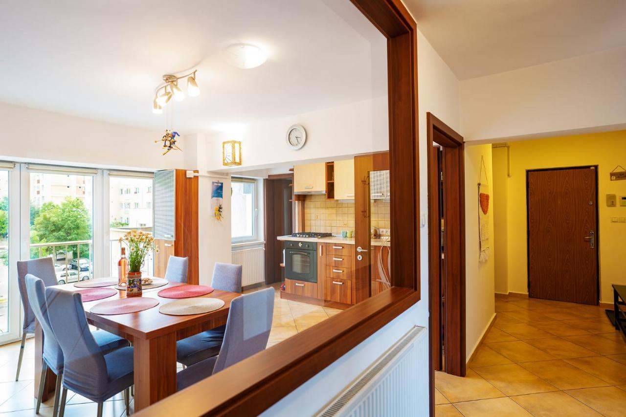 Metropolitan Wildscape View Apartment Brasov Exterior photo